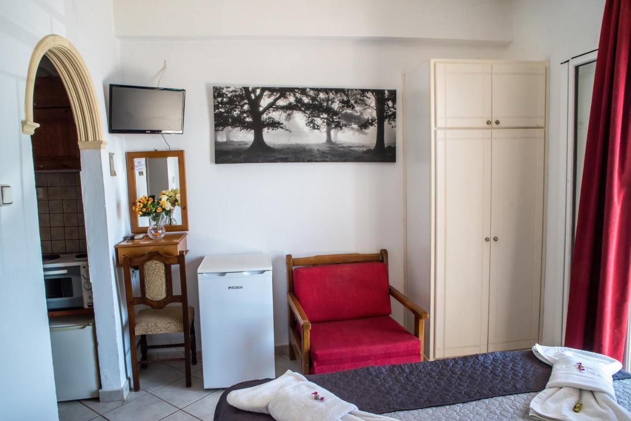 Empress Corfu Apartment เปรามา ภายนอก รูปภาพ